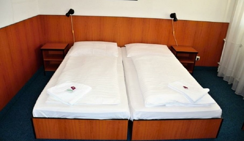 HOTEL MORAVA** Uherské Hradiště